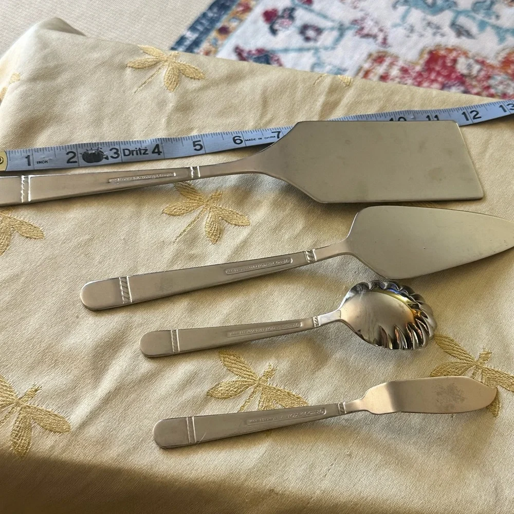 Reed & Barton Set of 4 Brighton Stainless Steel Serving Pieces.